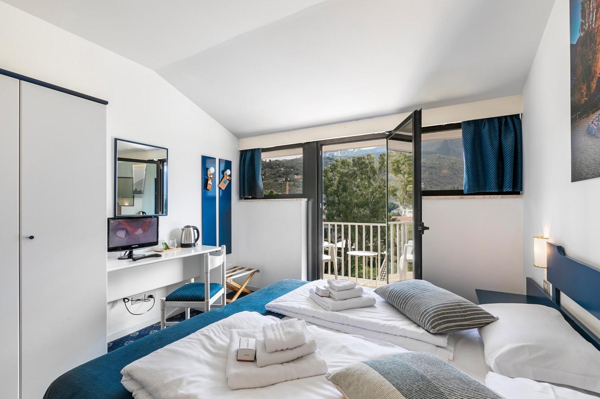 Bike & Wind Hotel Villa Maria トルボレ エクステリア 写真